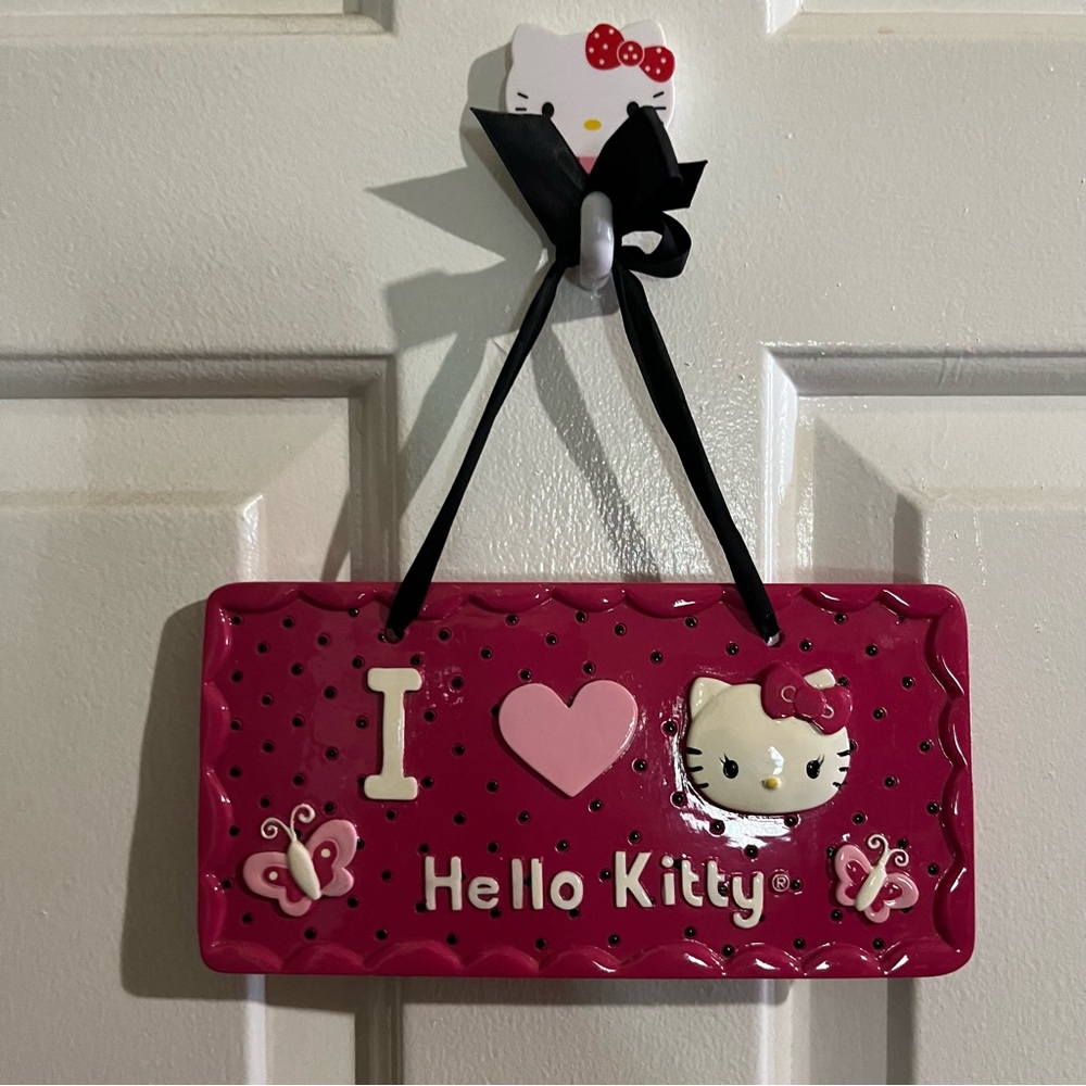 Hello Kitty Door Sign